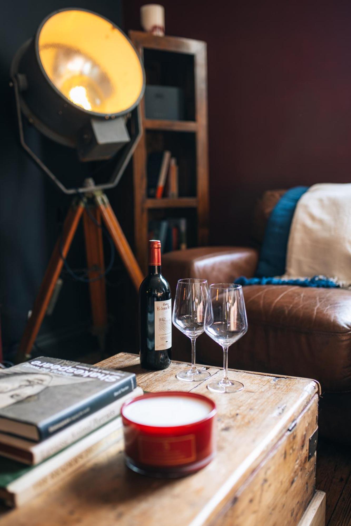 The Bolt Hole - Stratford Upon Avon - Central - Free Offstreet Parking - 2 Bed Luxury Apartment Buitenkant foto