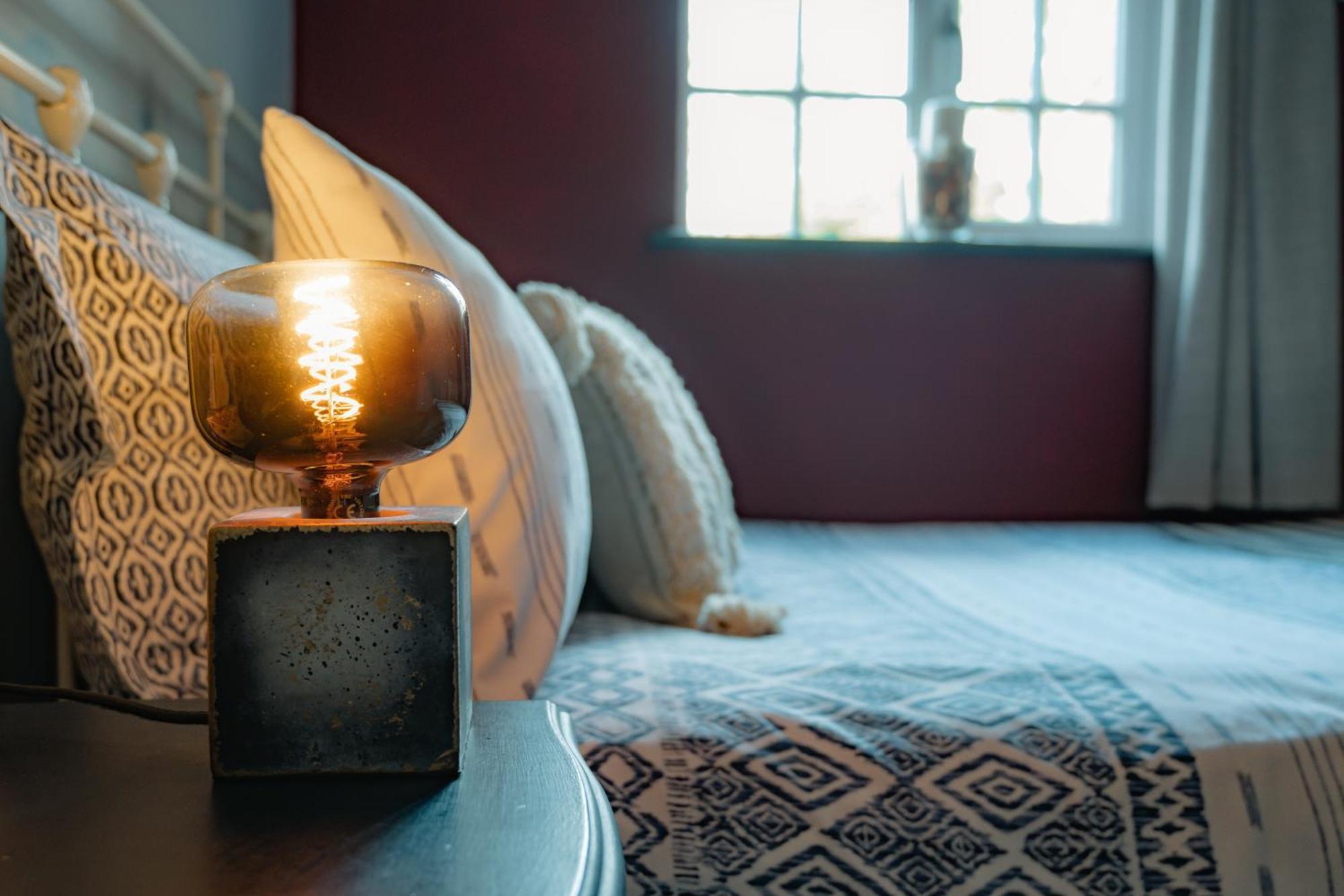 The Bolt Hole - Stratford Upon Avon - Central - Free Offstreet Parking - 2 Bed Luxury Apartment Buitenkant foto
